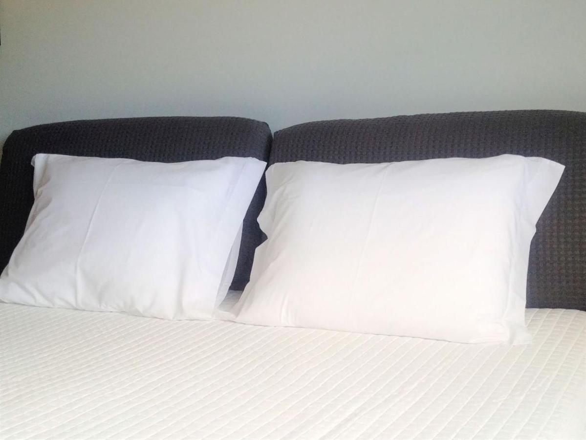 Be Local - With 3 Bedroom Near Oriente Station In Lejlighed
